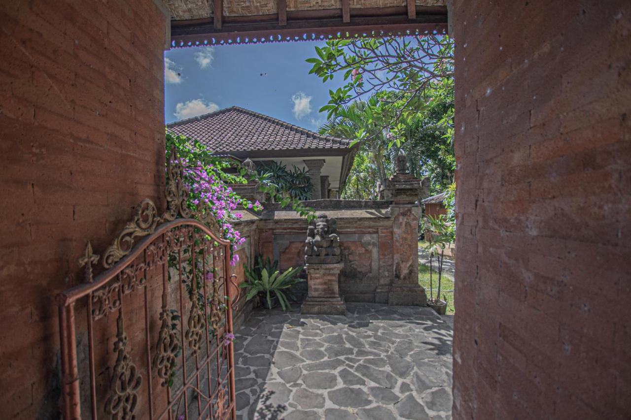 Panorama Cottages I Legian Exteriör bild